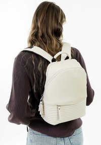 SURI FREY JUDY - Mochila - cream