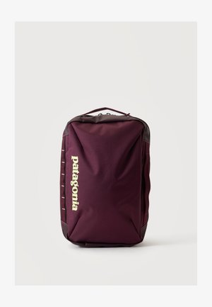 Patagonia, BLACK HOLE MICRO MLC UNISEX - Nahrbtnik - berry