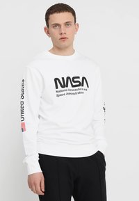Mister Tee NASA US CREWNECK - Melegítőfelső - white