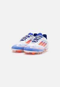 adidas Performance F50 - Voetbalschoenen voor harde ondergrond - footwear white/solar red/lucid blue