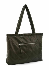 Borsa tote verde trapuntata in pelle liscia, con una tasca frontale con cerniera argentata e due manici lunghi.