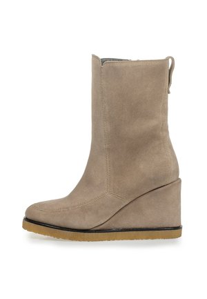 Kiilakorkosaappaat - light brown