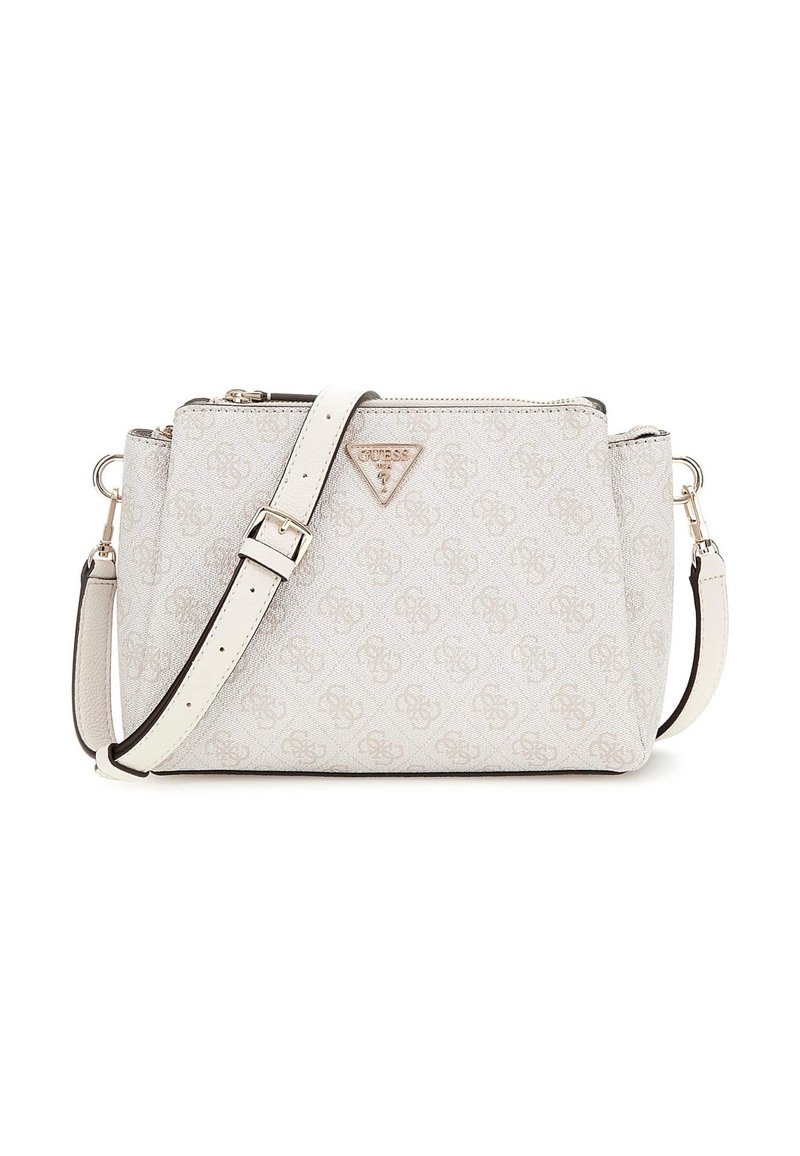 Weiße Handtasche mit strukturierter Oberfläche und Logomuster, Reißverschlussverschluss und verstellbarem Riemen. Verfügt über goldfarbene Metallteile und ein dreieckiges Logo-Detail.