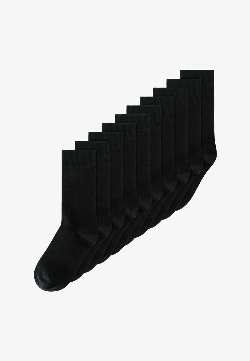 Zehn Paar schlichte schwarze Knöchelsocken, übereinander angeordnet auf weißem Hintergrund.