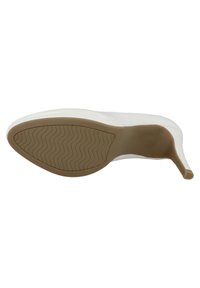s.Oliver Zapatos de plataforma - white patent