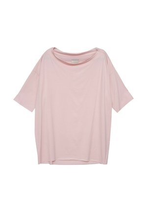 Różowa, oversize t-shirt wykonana z miękkiego materiału. Posiada szeroki dekolt i krótkie rękawy, ma luźny krój i brak widocznych wzorów.