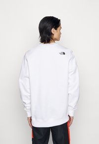 The North Face ZUMU CREW - Camisola - white