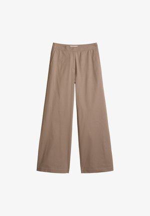 Beżowe spodnie o szerokich nogawkach z bocznymi kieszeniami i gładkim pasem, przedstawione na białym tle.