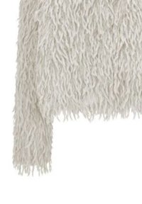 Flauschiger weißer, kurz geschnittener Pullover mit langen Ärmeln, strukturiertem Material und lockerem Sitz. Besitzt ein wuscheliges Aussehen, das sich über den Stoff zieht.