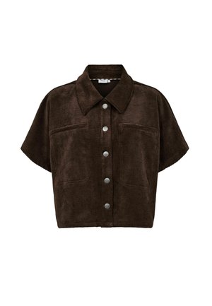 Cămașă din corduroy scurtă, de culoare maro închis, cu mâneci scurte, nasturi argintii și guler ascuțit, prezentată pe un fundal alb.