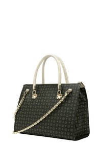 Borsa nera con motivo a logo in rilievo, manici crema, dettagli in oro, tracolla a catena, forma strutturata e chiusura con zip.