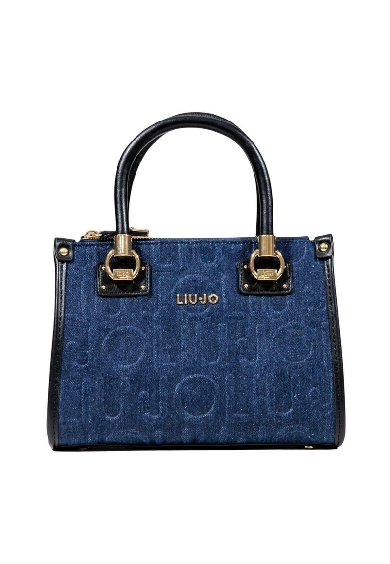 Sac en denim avec des accents en cuir noir, matériel en or, un design structuré et un logo en relief. Deux poignées supérieures, fermeture éclair et forme carrée.