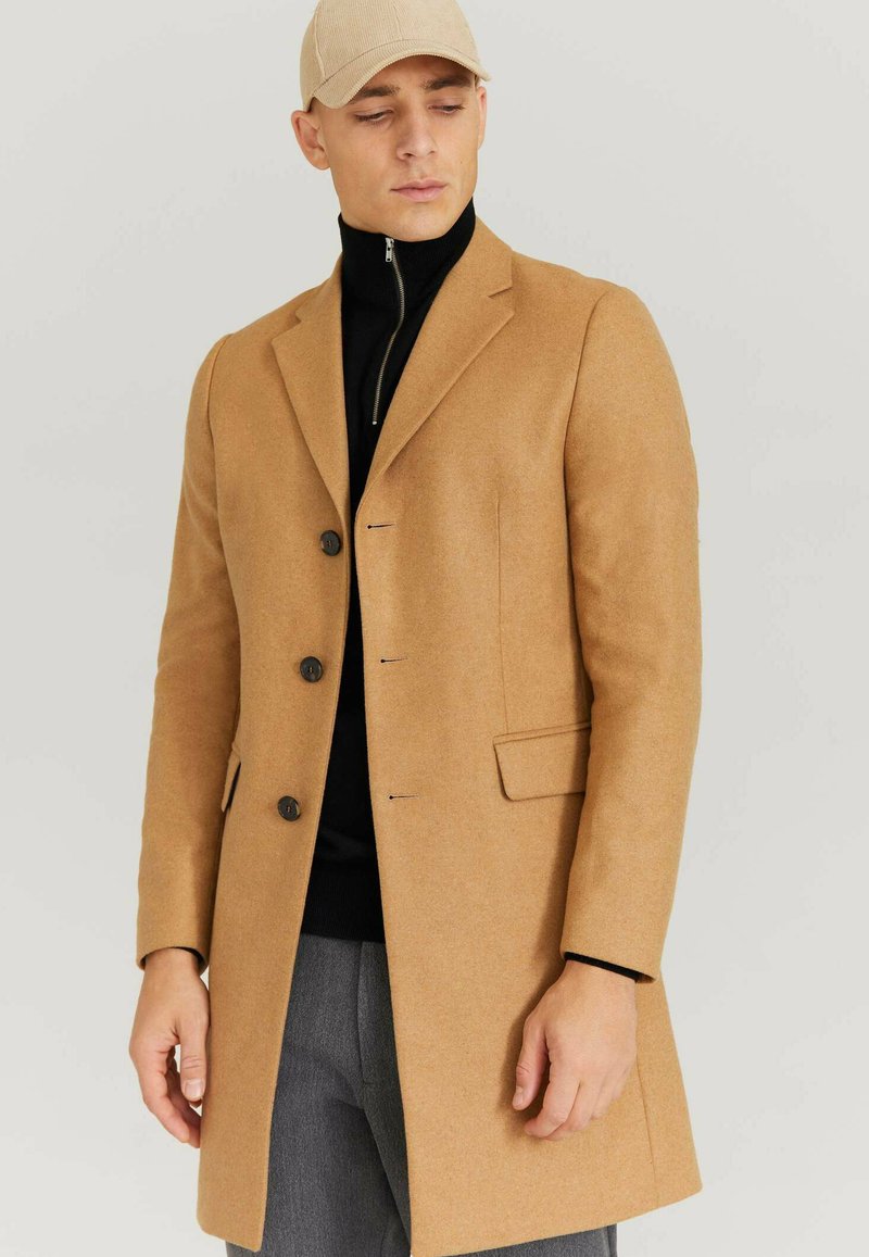 Herren Trenchcoats | Studio Total Klassischer Mantel camel - VI41633 Herren Trenchcoats | Studio Total Klassischer Mantel camel - VI41633