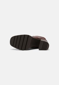Tamaris Botines de tacón - cognac