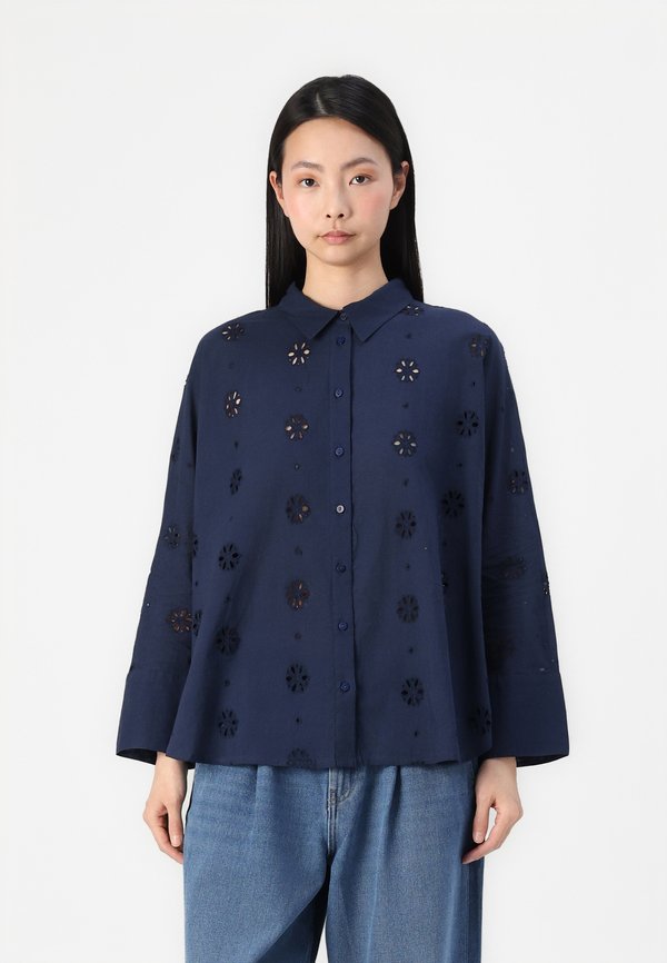 ONLNEW LINA GRACE SHIRT - Button-down blouse