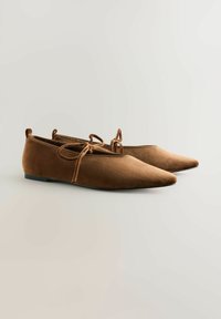Riemchenballerina - brown