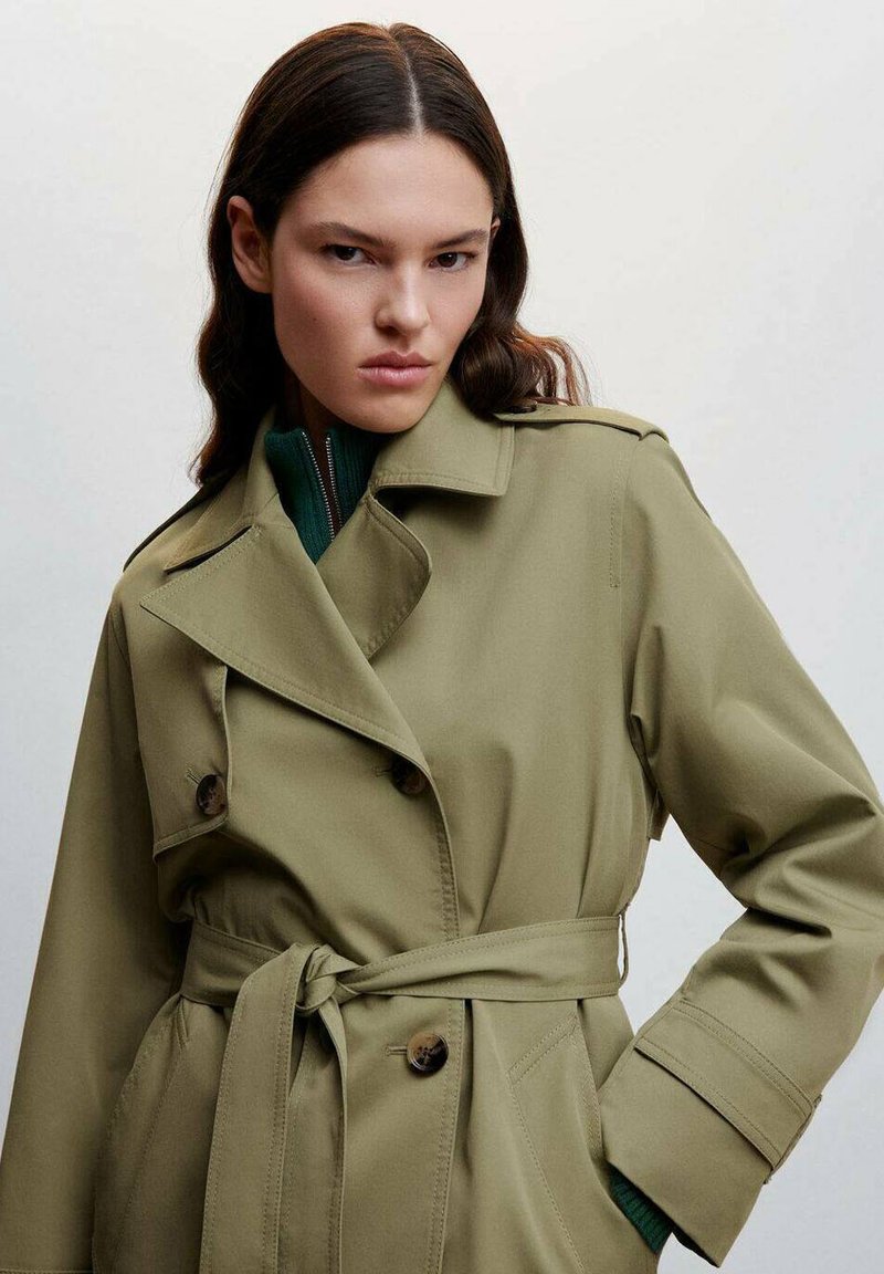 afrikanisch Erzieher abspielen trenchcoat damen khaki Vorsitzende ...
