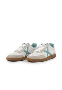 MUNICH RUMBA - Zapatillas - white