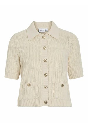 Gebreide kortmouwen cardigan in beige met een kraagneklijn, acht gouden knopen en twee voorkzakken met decoratieve accenten.