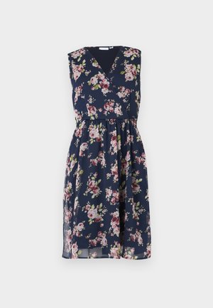 Αμάνικο μπλε φορέμα σε ναυτικό μπλε χρώμα με ροζ και λευκά λουλουδάτα σχέδια, ντεκολτέ σε σχήμα V με τύλιγμα και στρογγυλεμένη μέση, φούστα μέχρι το γόνατο.