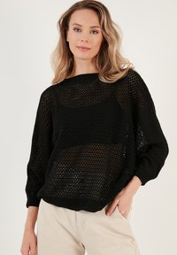 LELA Pulóver - black