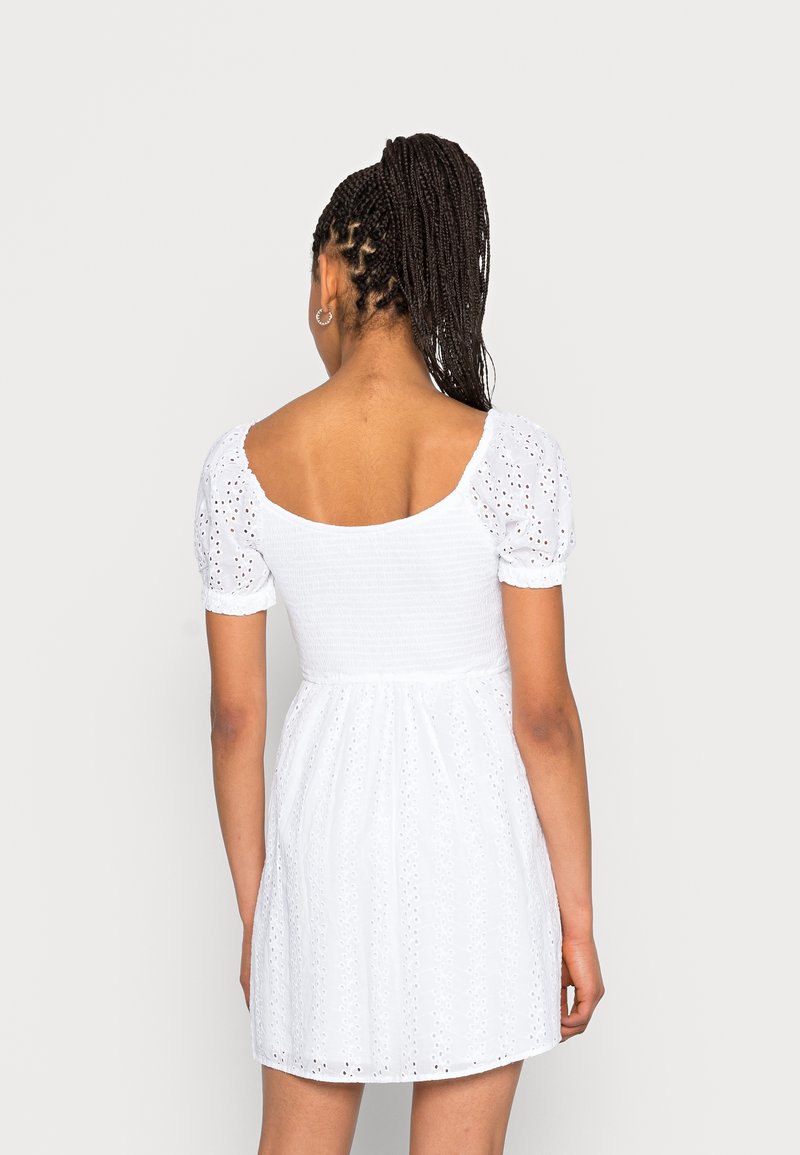 Hollister Co. Day dress - white - (Pre-owned) - Zalando.ie