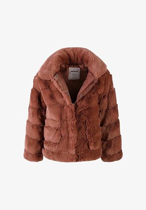 Īsa, brūna mākslīgā kažokāda ar plašu apkakli, spiedpogām un quiltotu tekstūru. Piedurknes ir nedaudz pūkainas un vidējā garumā.