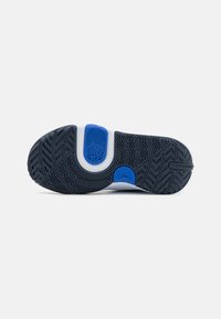 Nike Performance TEAM HUSTLE D 11 - Zapatillas de baloncesto - hyper royal/white/obsidian