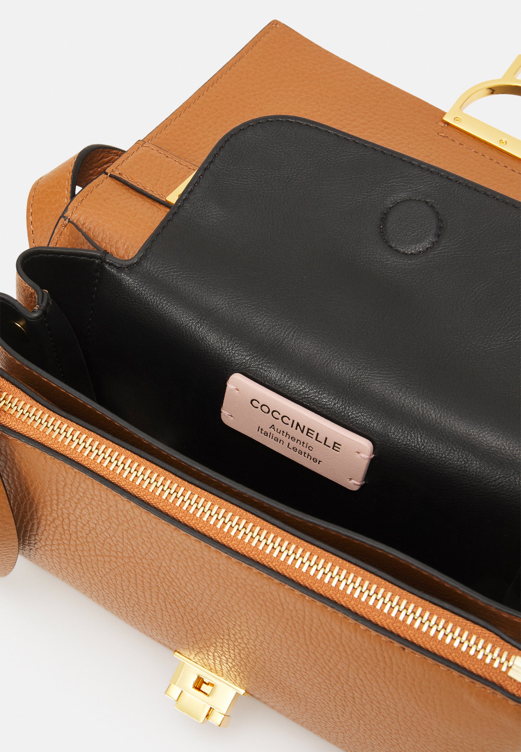 Bauletto Coccinelle online | Showroom di Stylosophy