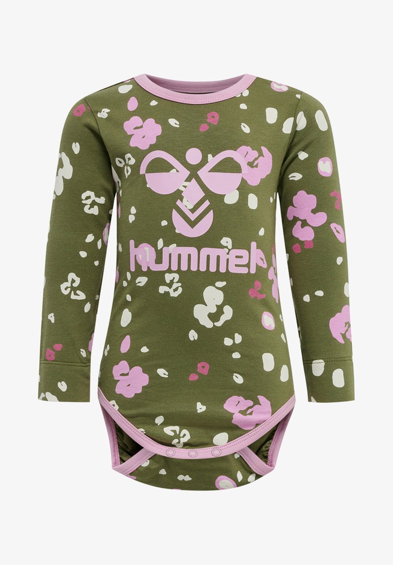 Bodysuit long à manches vert avec un motif floral rose et le logo "hummel", muni de pressions à la base et d'un col rond.