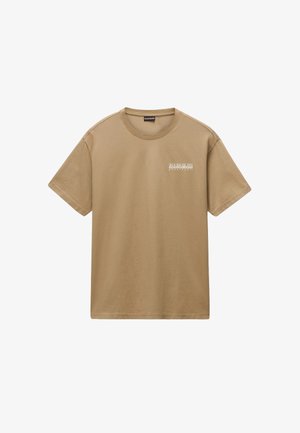 T-shirt beige a maniche corte con scollo tondo e piccolo logo bianco "Napapijri geographic" sul petto a sinistra.