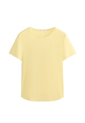 Gul kortärmad t-shirt med rund halsringning, tillverkad av mjukt tyg med ett subtilt strukturerat mönster på ärmarna.