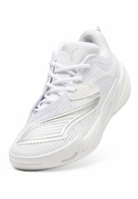 Λευκό αθλητικό παπούτσι με επάνω μέρος από πλέγμα, υφασμένα σχέδια, καμπυλωτή σιλουέτα και αντανακλαστικές ασημί λεπτομέρειες. Διαθέτει παραδοσιακό σύστημα κορδονιών.