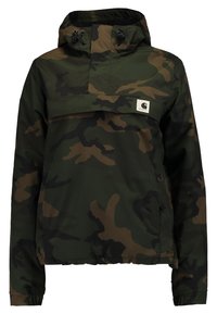 Jakke med camouflage-mønster i grøn og brun, lavet af vandafvisende stof. Har hætte, halvlange lynlås foran og elastiske manchetter.