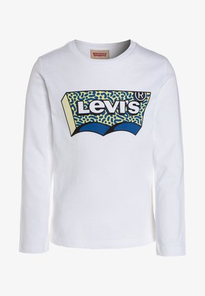 Biała koszula z długim rękawem z kolorowym, wzorzystym logo Levi's w niebieskim, żółtym i białym na piersi.