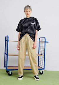 Carhartt WIP COLLINS beżowy