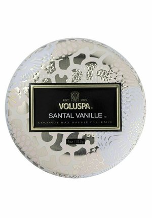 Voluspa VOLUSPA DECORATIVE TIN CANDLE SANTAL VANILLE 113G - Tuoksukynttilä - white