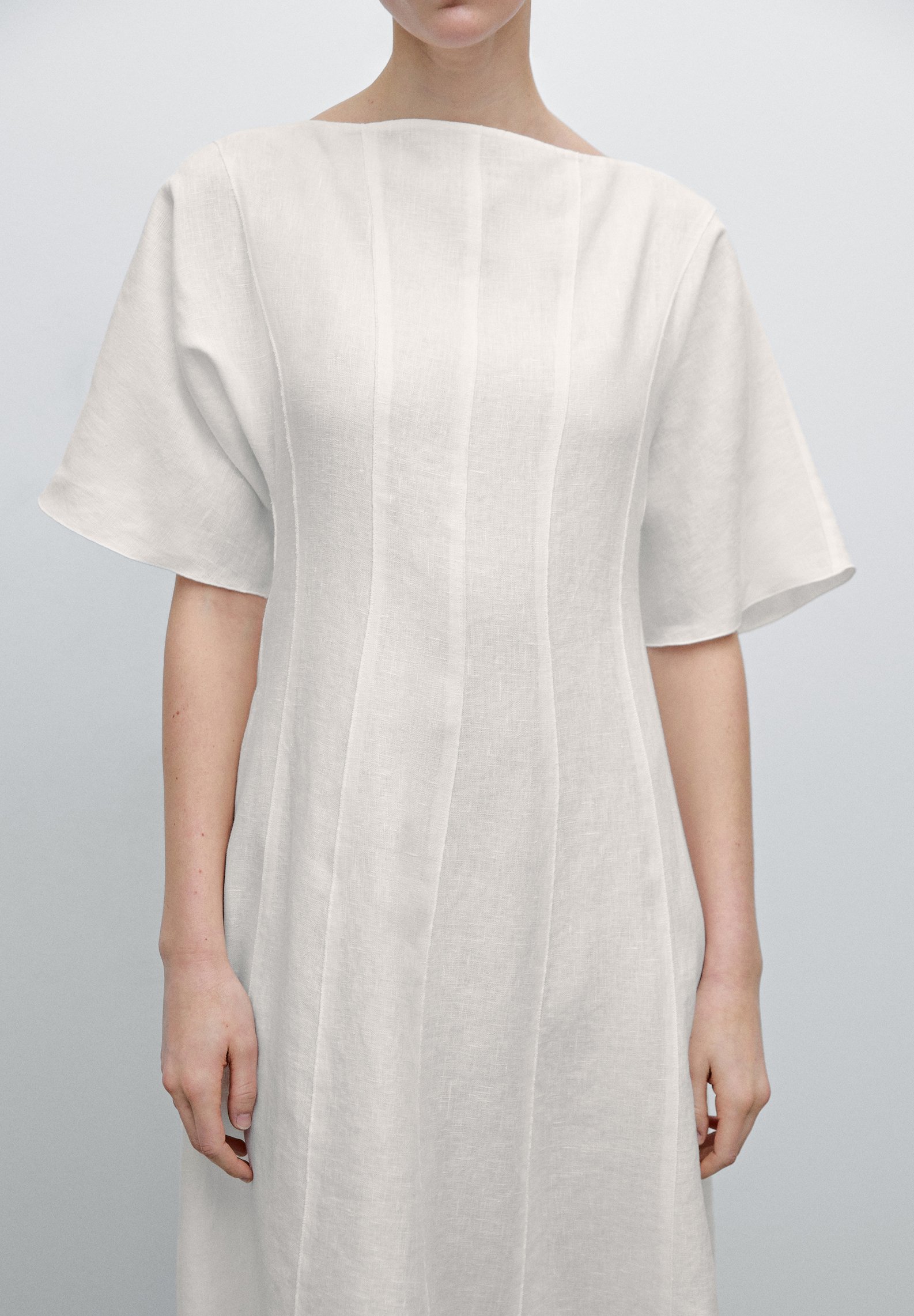 Massimo Dutti【NEW】100% linen midi dress with seams 100% linen midi dress with seams · White · Caps And Hats