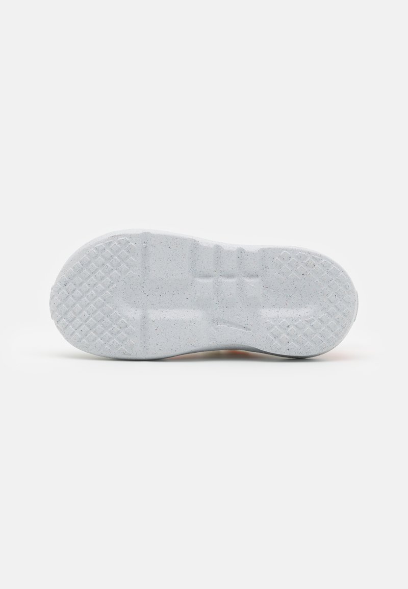 Kinder Sneaker low | Nike Sportswear CRATER IMPACT UNISEX Sneaker low summit white/grey fog/platinum tint/photon dust/white/hype Kinder Sneaker low | Nike Sportswear CRATER IMPACT UNISEX Sneaker low summit white/grey fog/platinum tint/photon dust/white/hype
