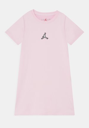 JORDAN ESSENTIALS DRESS - Vestito di maglina - pink foam