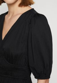 GAP PUFF MINI - Päevakleit - black