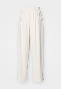 Unselected, solitary star