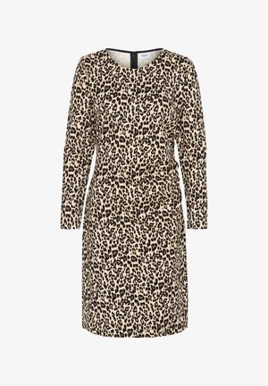 Leopardimustriga kleit pikkade varrukatega, ümmargune kaelus ja kokkuvõetud detail vöökohtades. Valmistatud pehmest kangast beeži taustaga ja mustade aktsentidega.