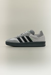 Geselecteerd, grey four/core black