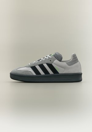 SAMBA XLG UNISEX - Sportcipő - grey four/core black