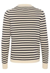 Part Two Sweter