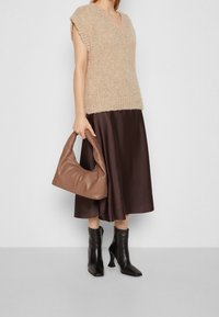 Lovechild Strickpullover - beige
