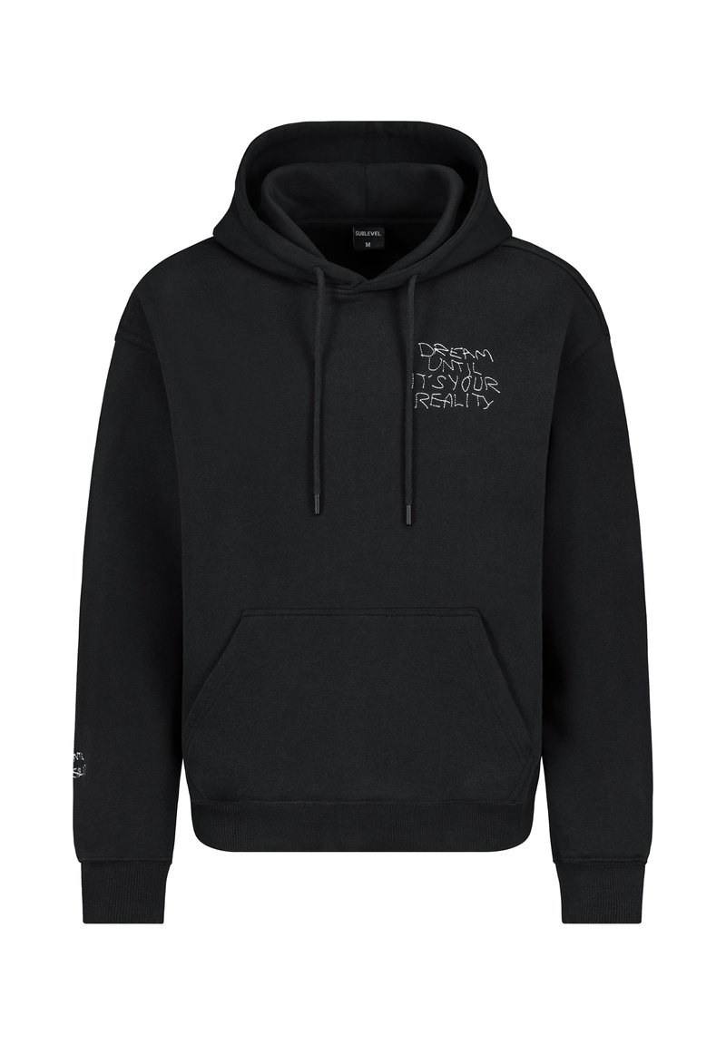 Schwarzer Hoodie aus Baumwollmischung, mit einer Kängurutasche, verstellbarem Kordelzug-Hood und weißem, gesticktem Text auf der Brust.