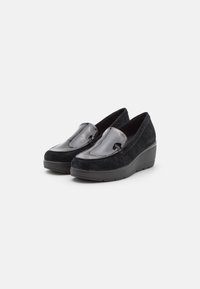 Geox Kotníkové boty na klínu - black