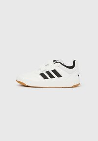 Valitud, white/black/gum